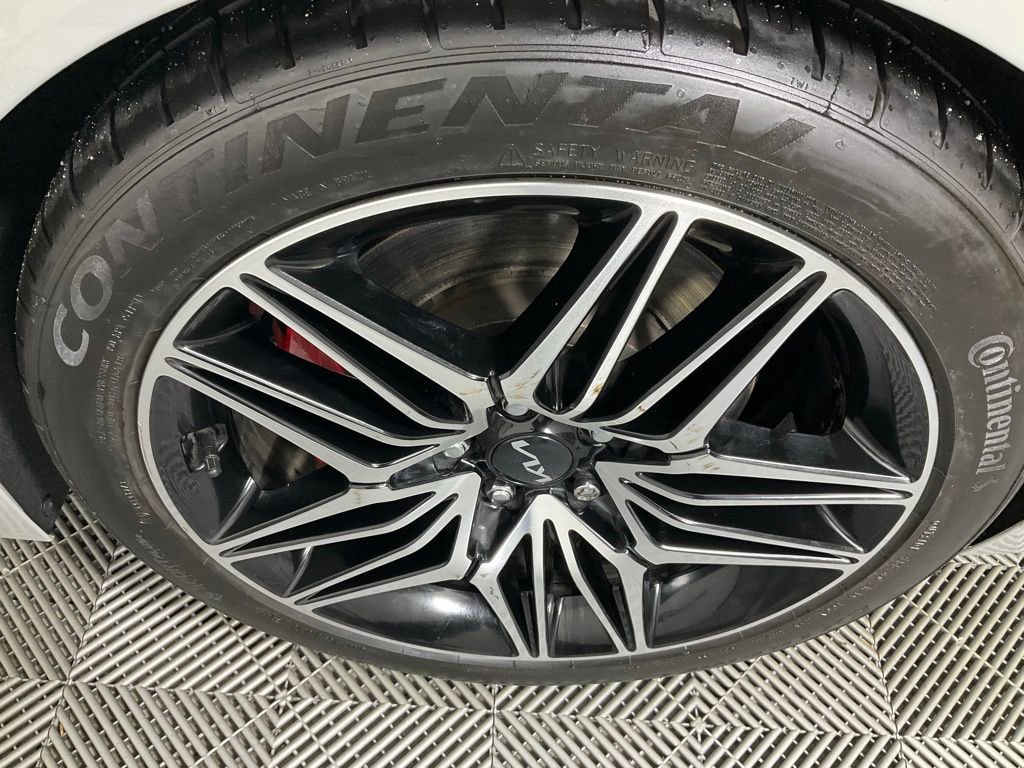 Used 2022 Kia Stinger GT2 image 8