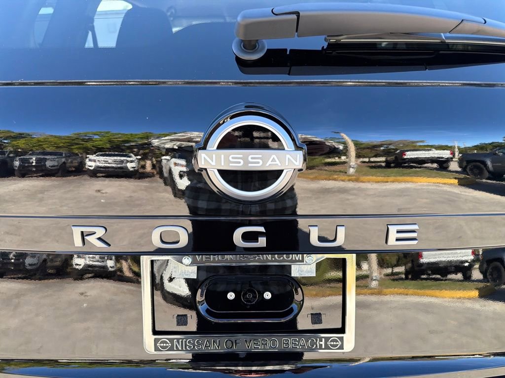 New 2026 Nissan Rogue SV image 10