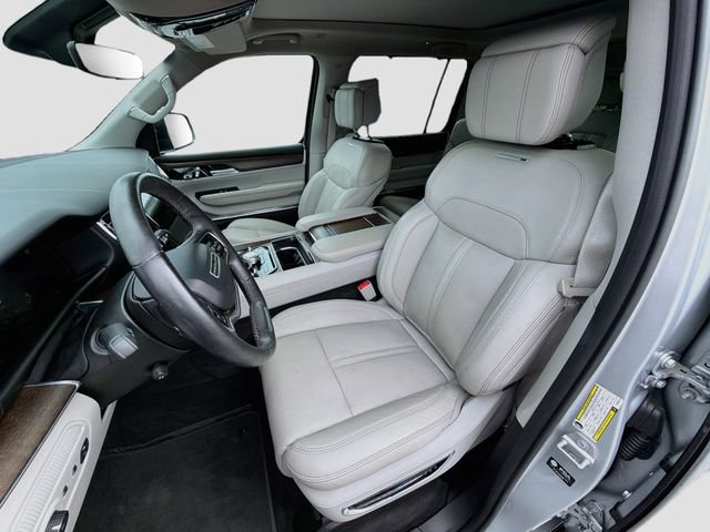 Used 2023 Jeep Grand Wagoneer 4WD image 23