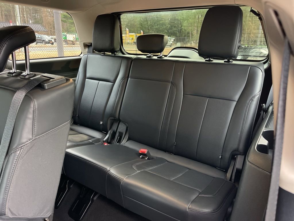 Certified 2024 Ford Expedition XLT image 23