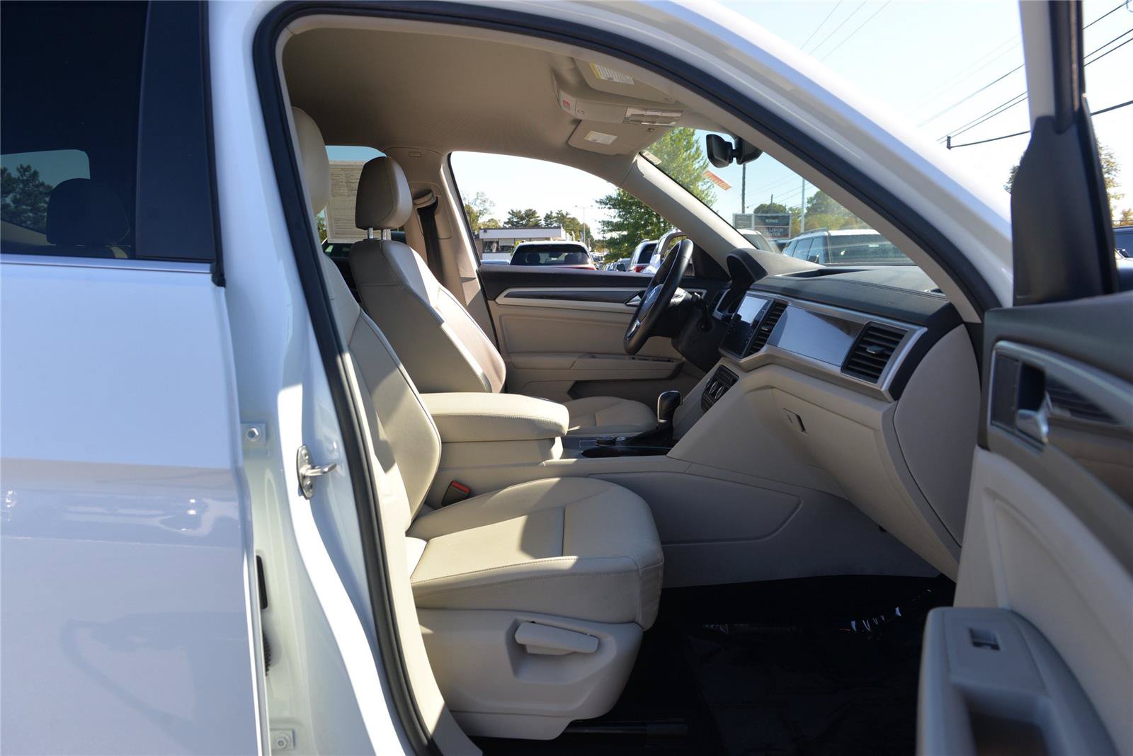 Used 2018 Volkswagen Atlas SE AWD/4WD image 13