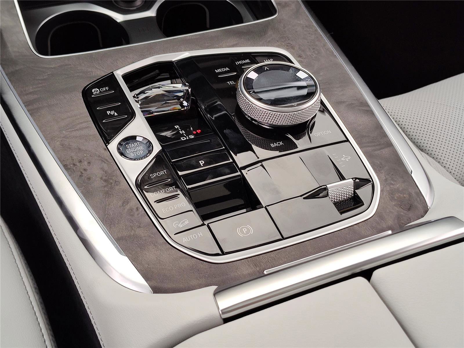 New 2026 BMW X7 xDrive40i w/ Executive Package image 9