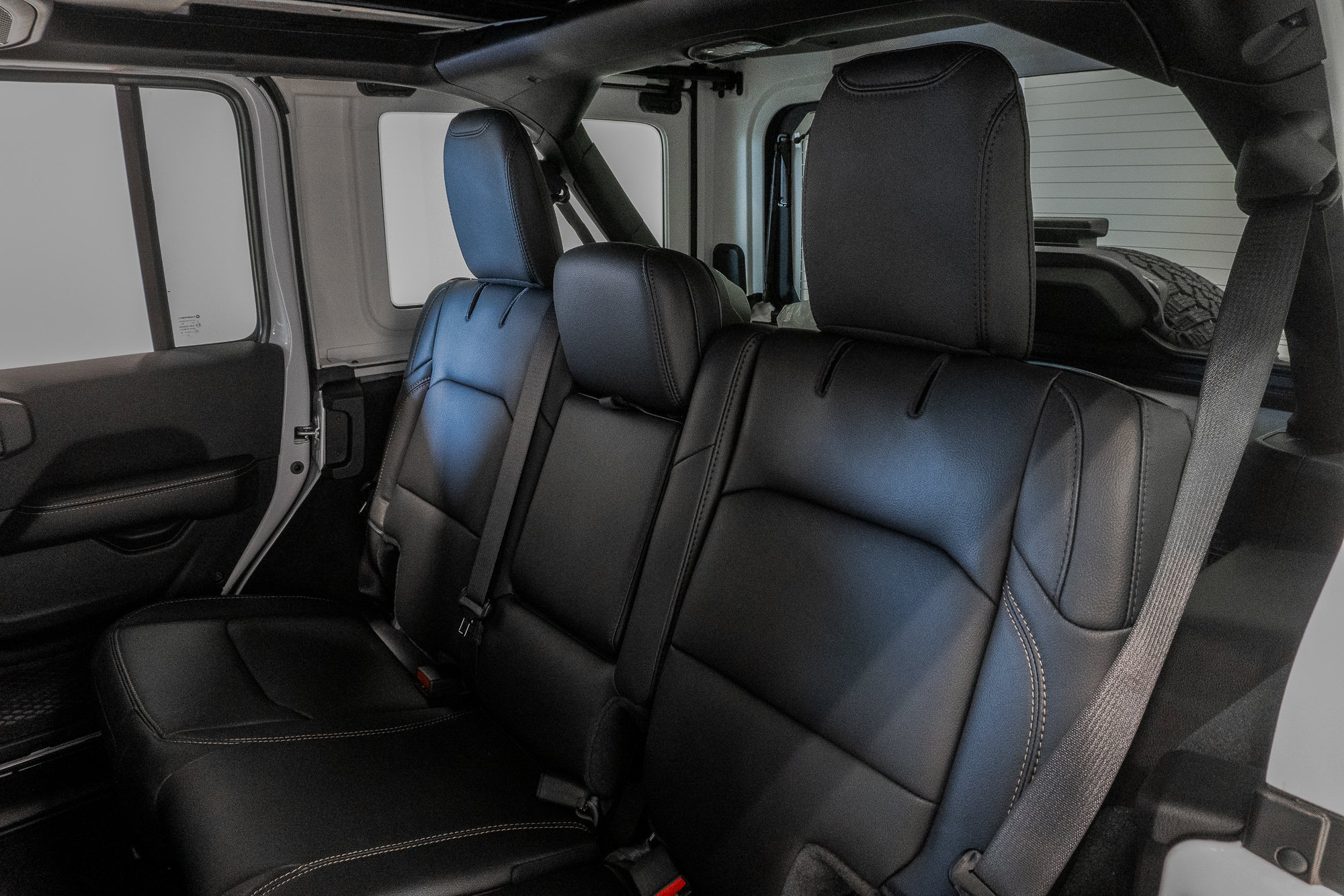 New 2027 Jeep Wrangler Unlimited Sahara AWD/4WD image 23