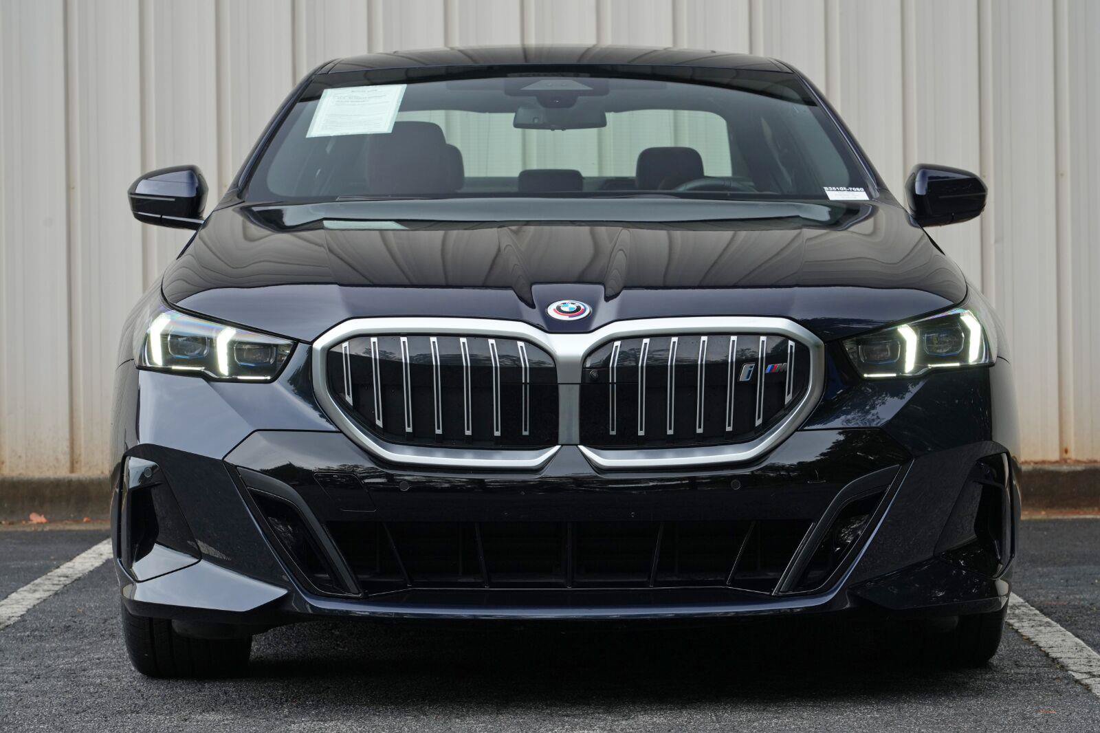 Used 2025 BMW i5 xDrive40 w/ M Sport Package AWD/4WD image 6