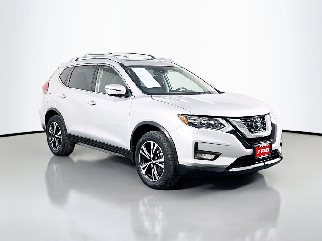 Used 2020 Nissan Rogue SV w/ Sun & Sound Touring Package AWD/4WD image 7