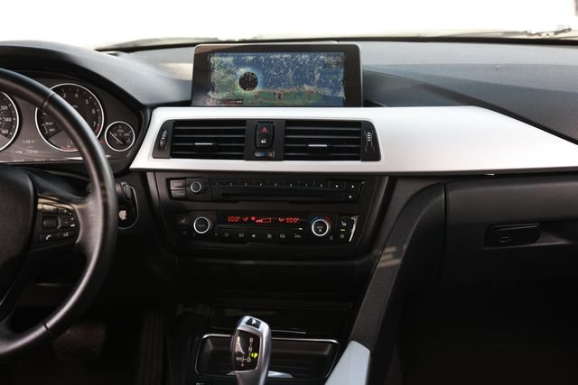 Used 2012 BMW 328i Sedan RWD image 40