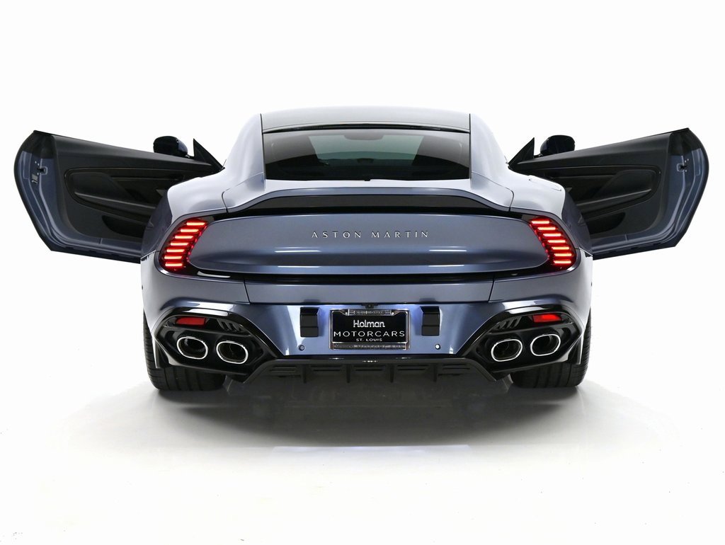 Used 2025 Aston Martin Vanquish image 7