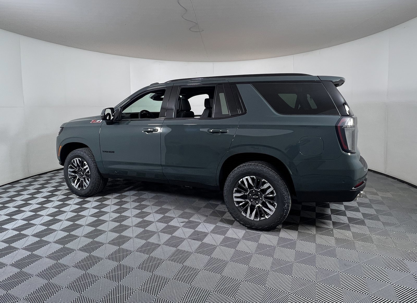 New 2026 Chevrolet Tahoe Z71 image 3