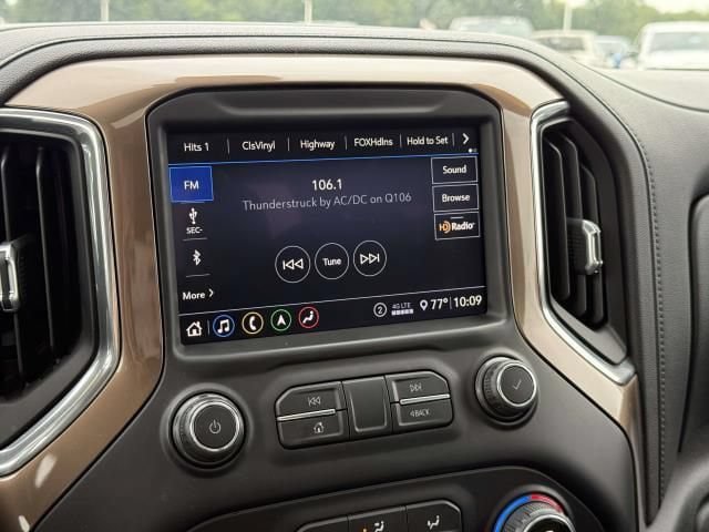 Used 2020 Chevrolet Silverado 1500 High Country w/ Technology Package AWD/4WD image 27