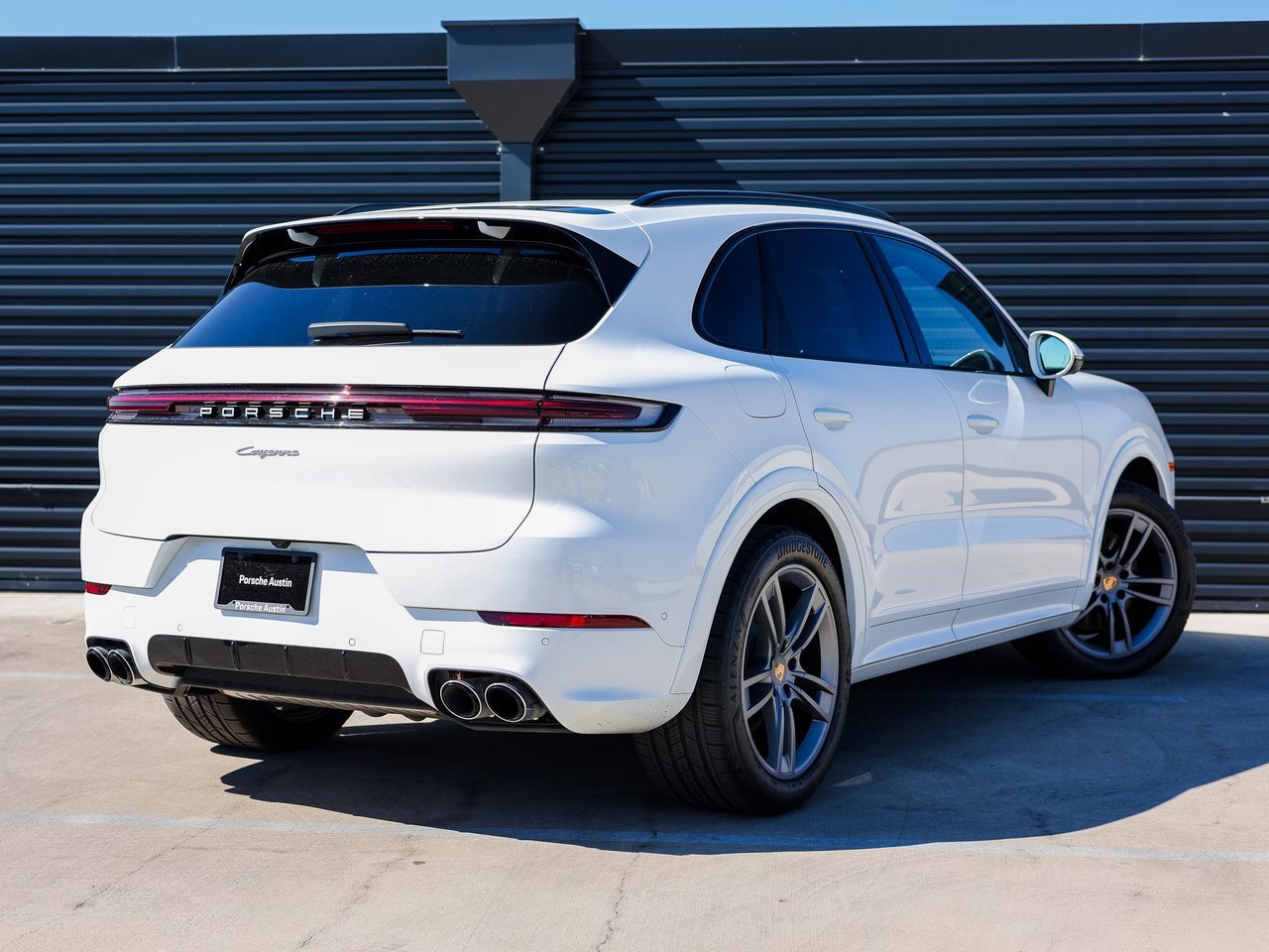 Certified 2025 Porsche Cayenne image 7