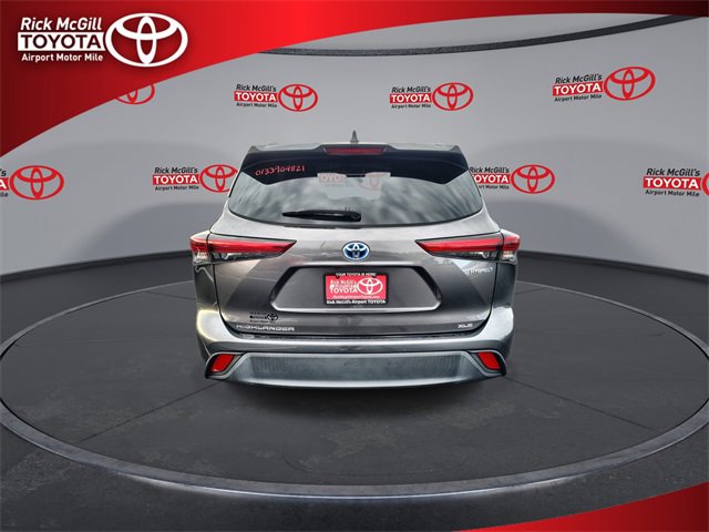 Used 2021 Toyota Highlander XLE image 7