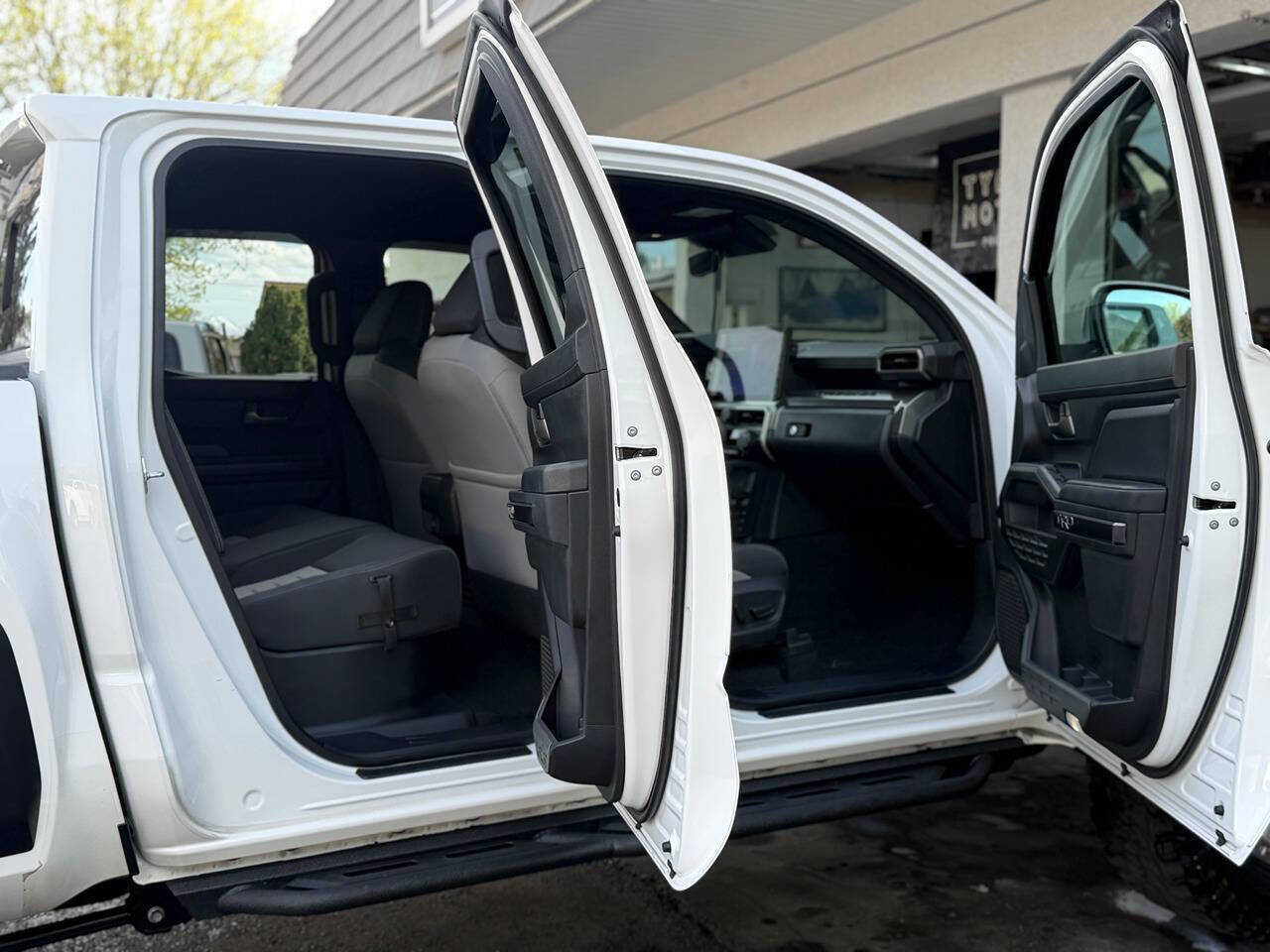 Used 2024 Toyota Tacoma TRD Off-Road w/ TRD Off Road Upgrade Package image 56