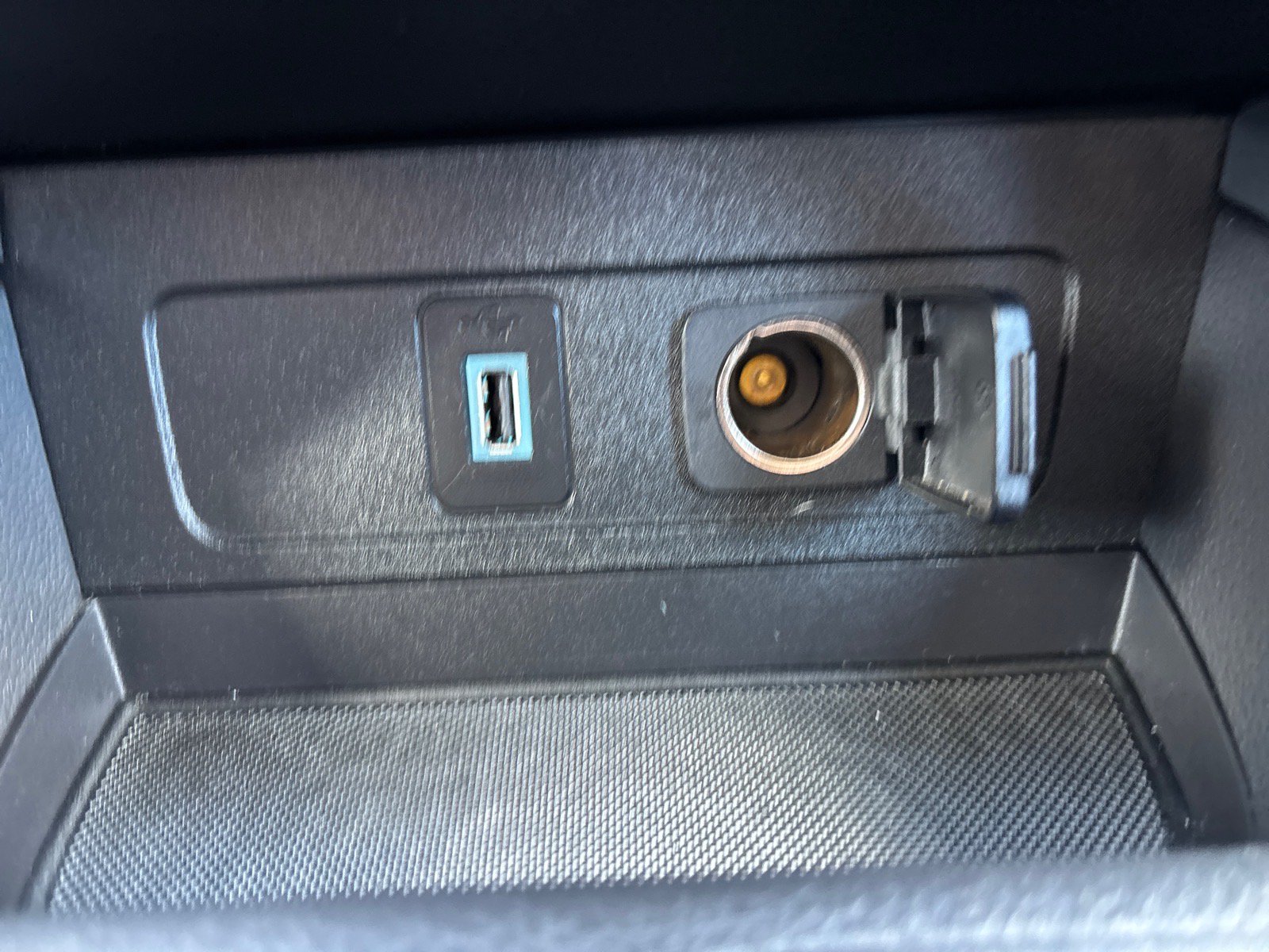 Used 2018 Ford Escape SE AWD/4WD image 36
