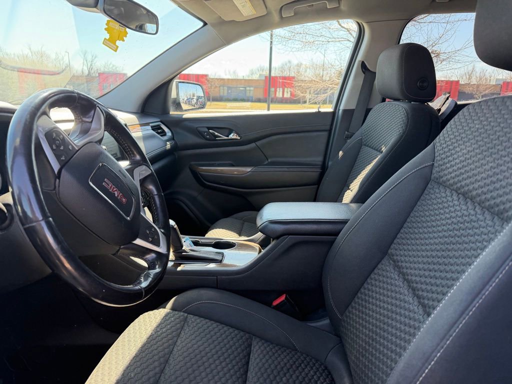 Used 2019 GMC Acadia SLE image 10