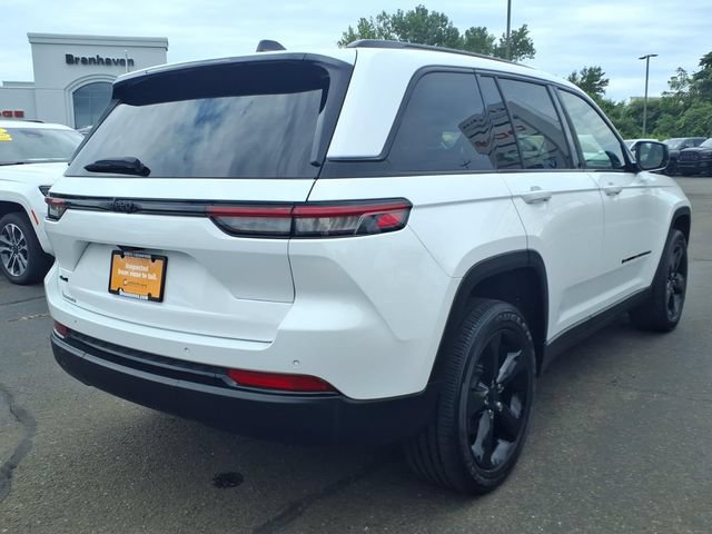 Certified 2023 Jeep Grand Cherokee Altitude AWD/4WD image 5