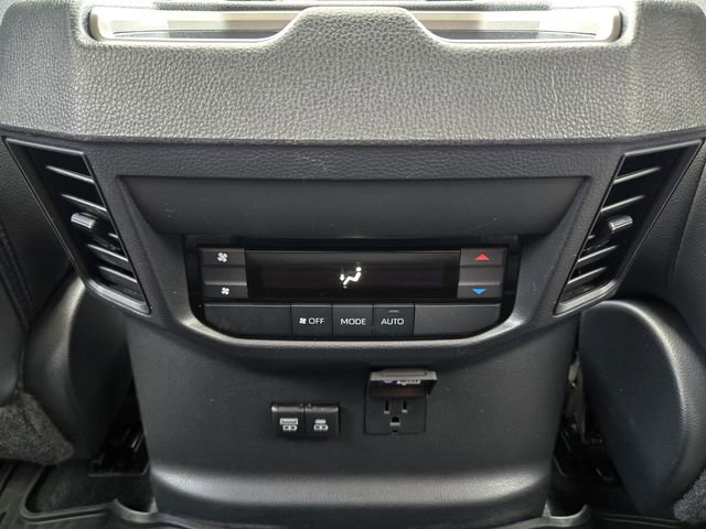 Used 2024 Toyota Sequoia SR5 w/ SR5 Premium Package AWD/4WD image 34