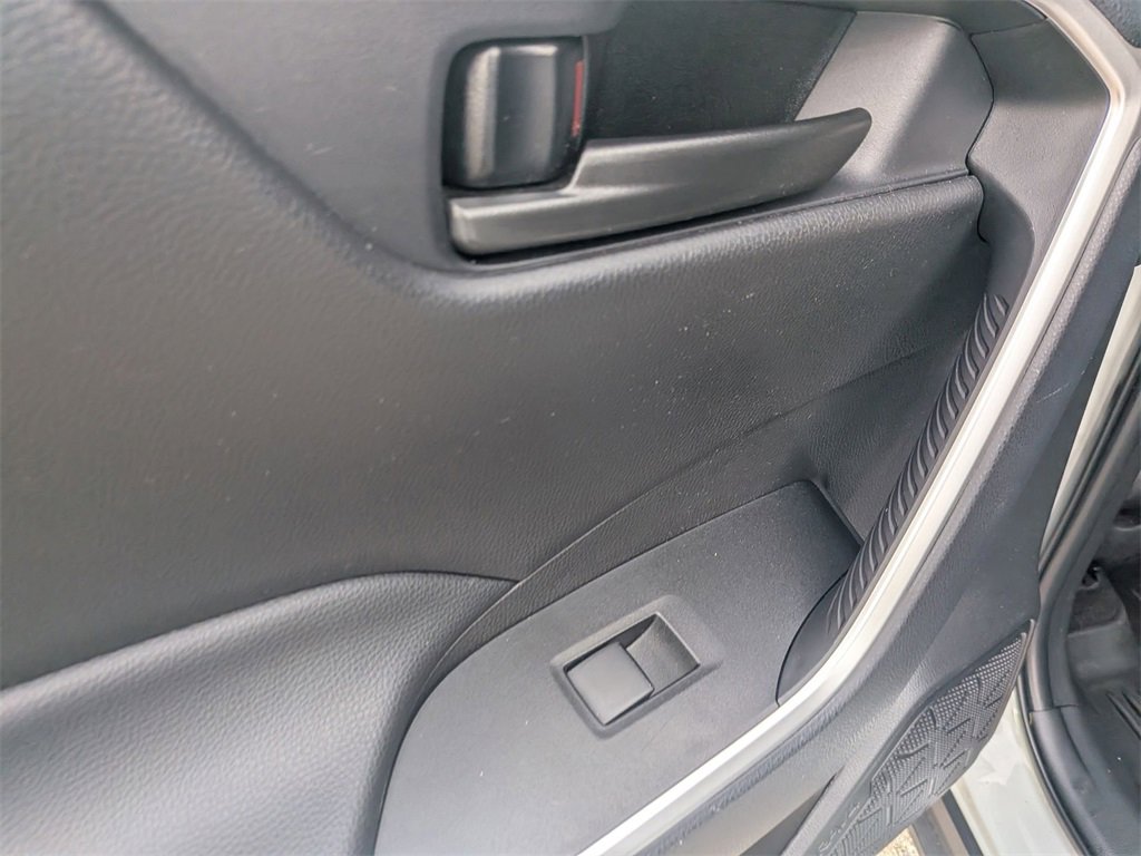 Used 2025 Toyota RAV4 LE image 28