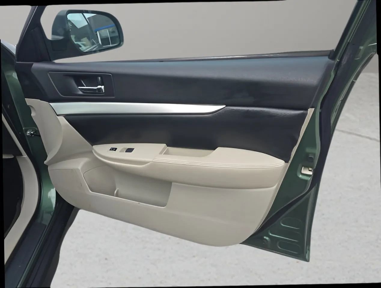 Used 2012 Subaru Outback 2.5i Premium w/ Popular Pkg 2 image 17