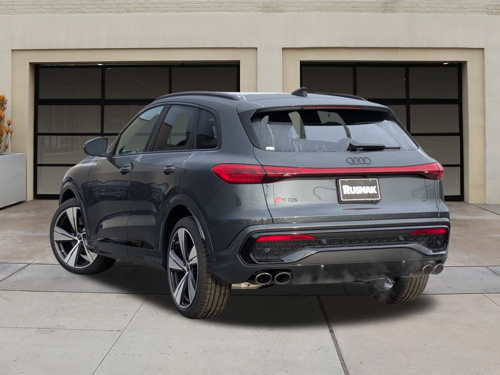 New 2025 Audi SQ5 Premium Plus image 3
