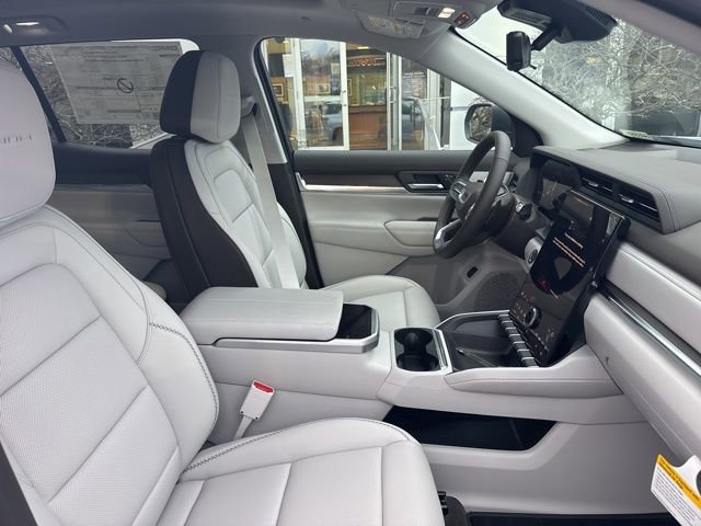 New 2026 GMC Terrain Denali w/ LPO, Floor Liner Package image 31