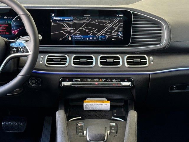 Used 2025 Mercedes-Benz GLS 450 4MATIC image 9