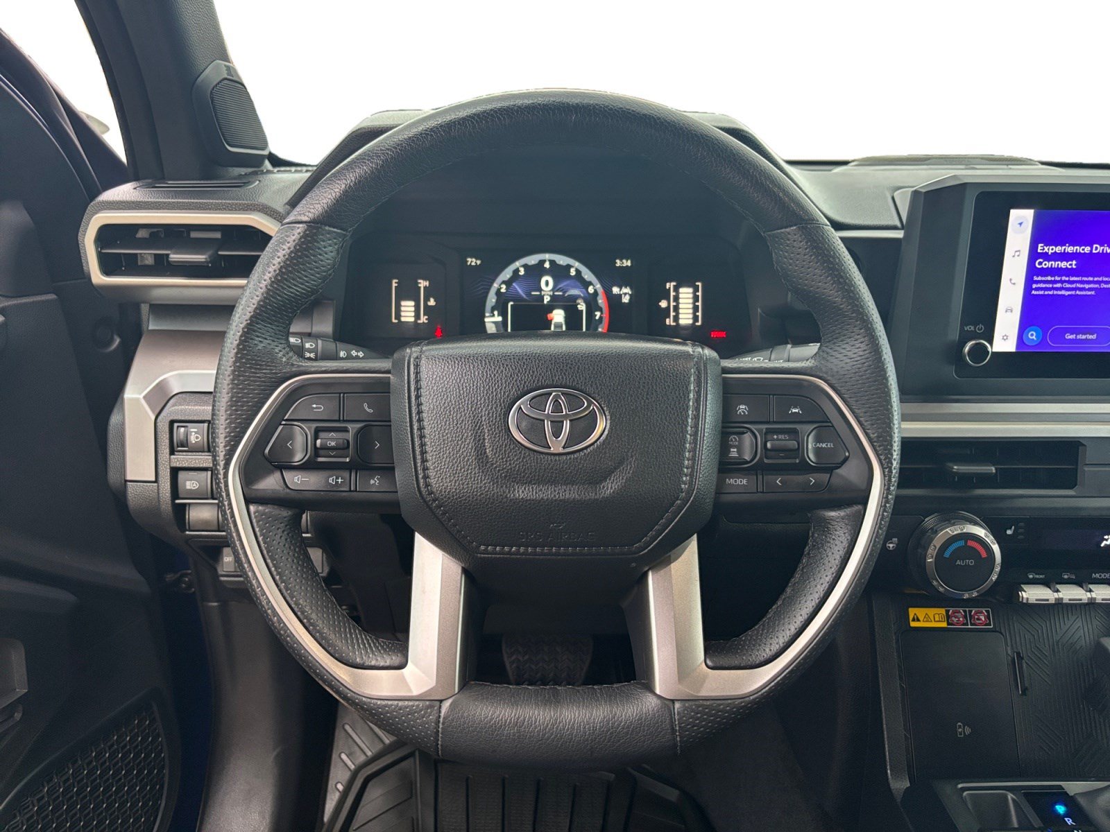 Used 2024 Toyota Tacoma SR5 AWD/4WD image 11