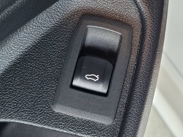 Used 2025 BMW 430i Convertible RWD image 14