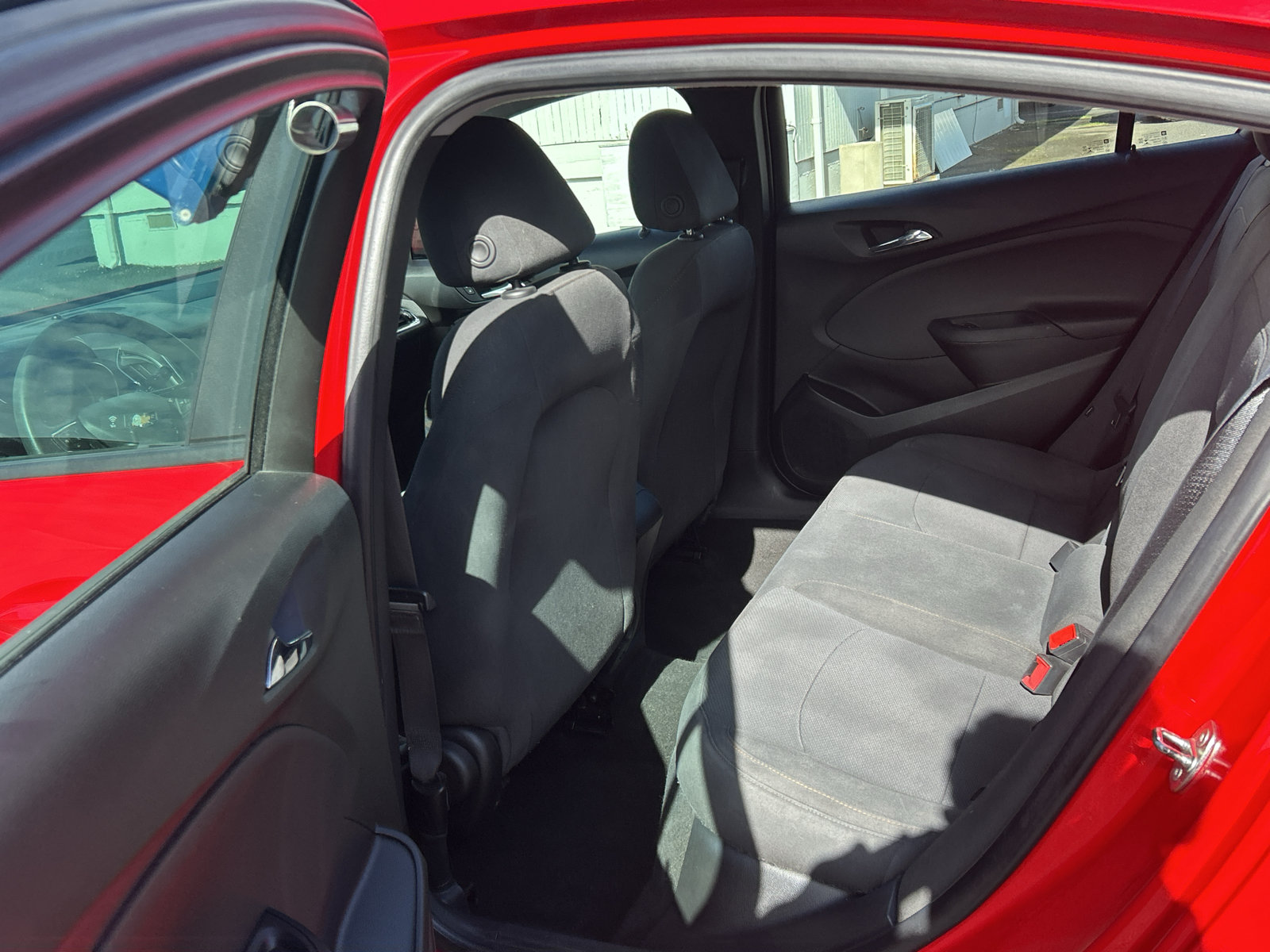 Used 2019 Chevrolet Cruze LS w/ LS Convenience Package FWD image 27