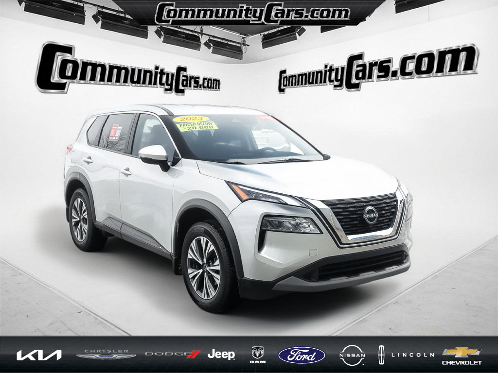 Used 2023 Nissan Rogue SV image 10