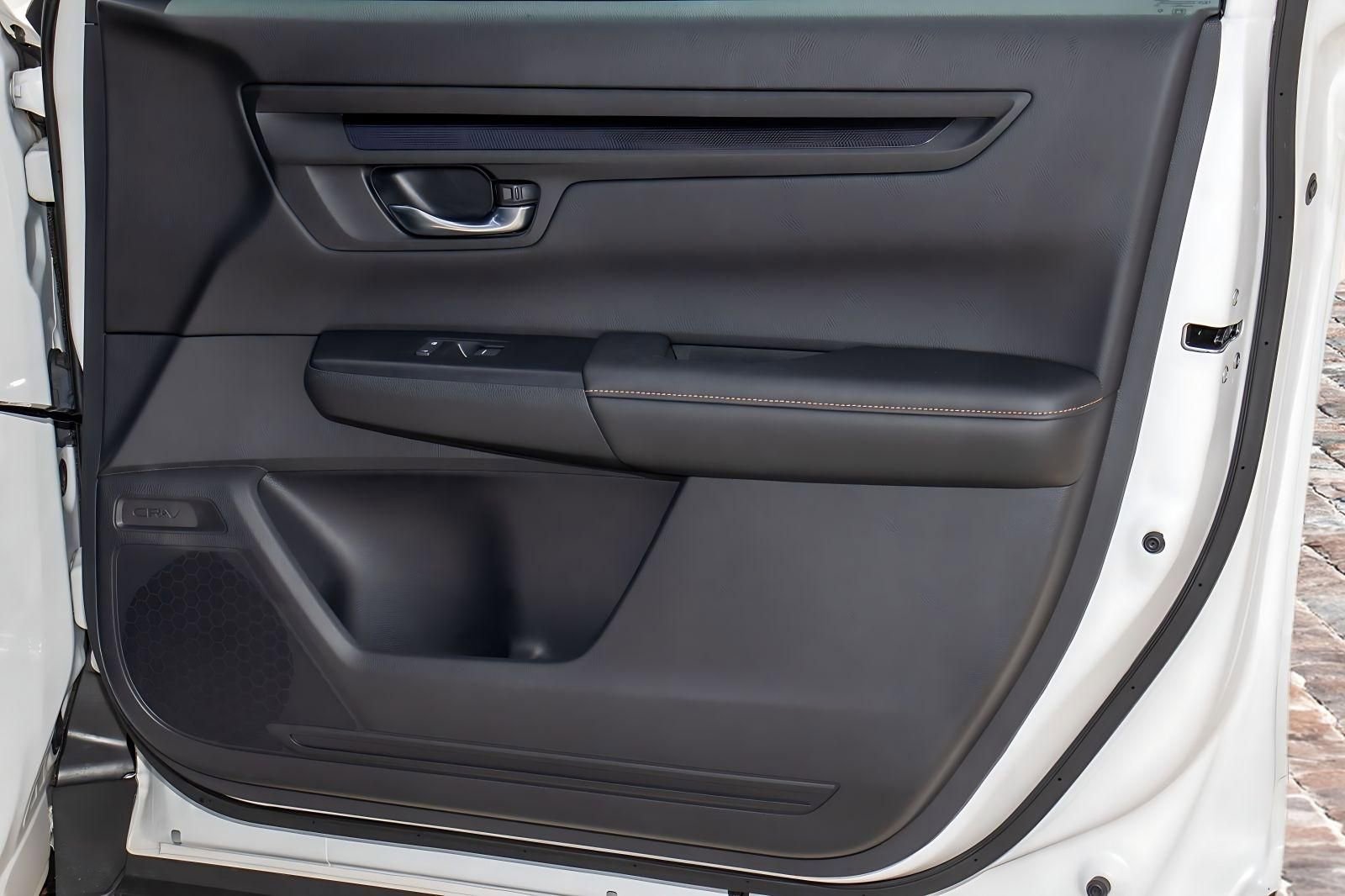 Certified 2025 Honda CR-V Sport-L image 14