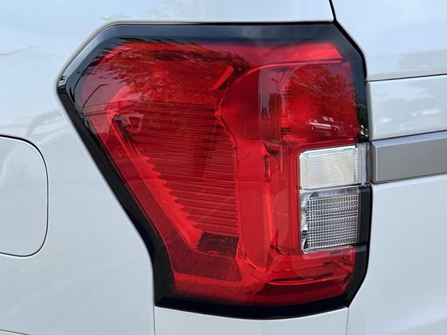 Used 2022 Ford Expedition XLT image 10