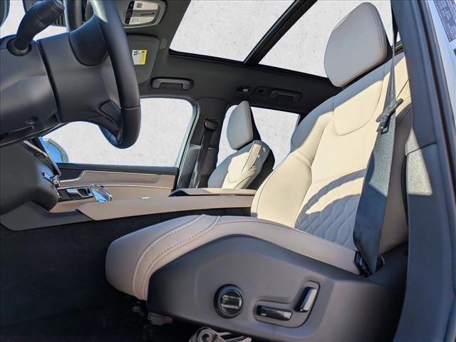New 2026 Volvo XC90 B6 Core AWD/4WD image 4