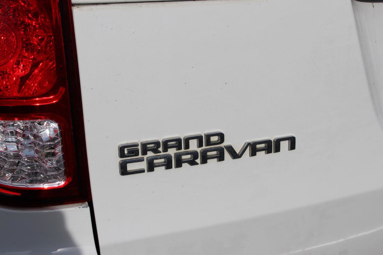 Used 2019 Dodge Grand Caravan SXT FWD image 42