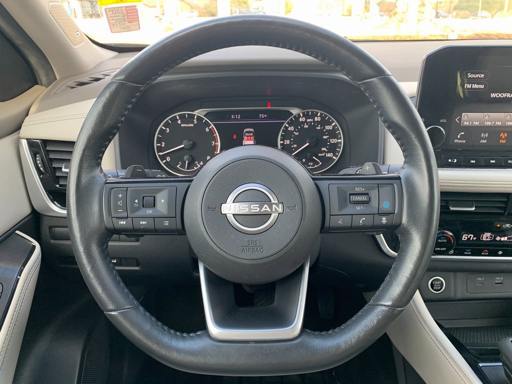 Used 2023 Nissan Rogue SL w/ SL Premium Package image 12