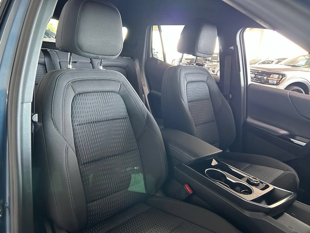 Used 2026 Chevrolet Equinox LT FWD image 46
