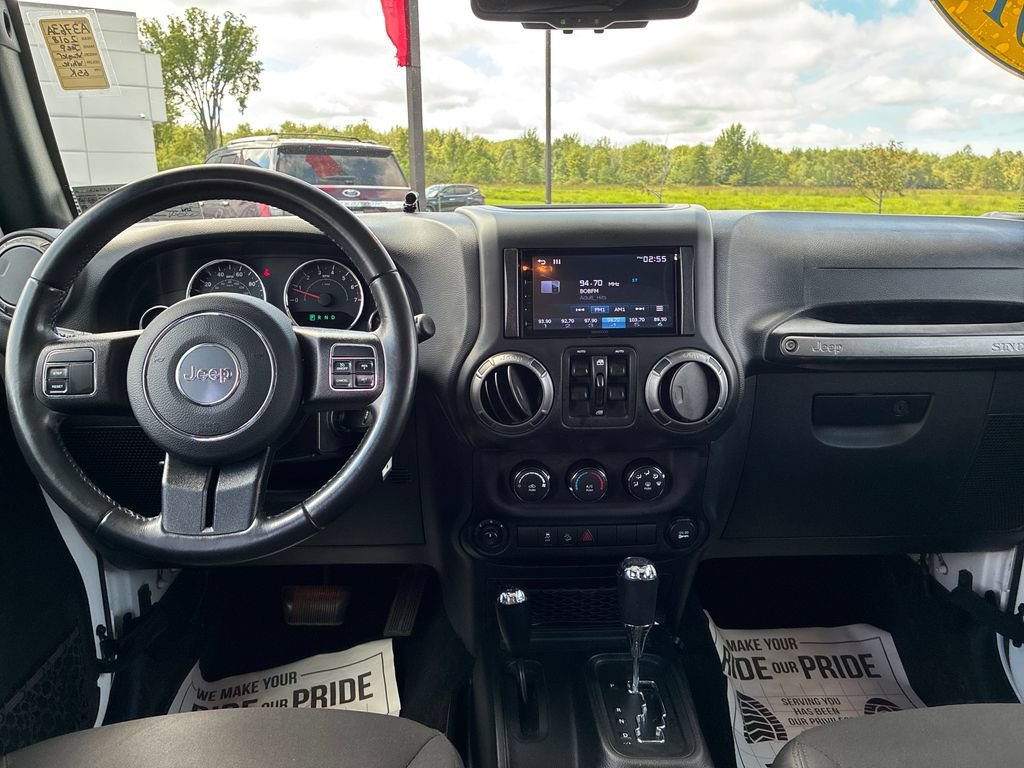 Used 2018 Jeep Wrangler Unlimited Sport S AWD/4WD image 17