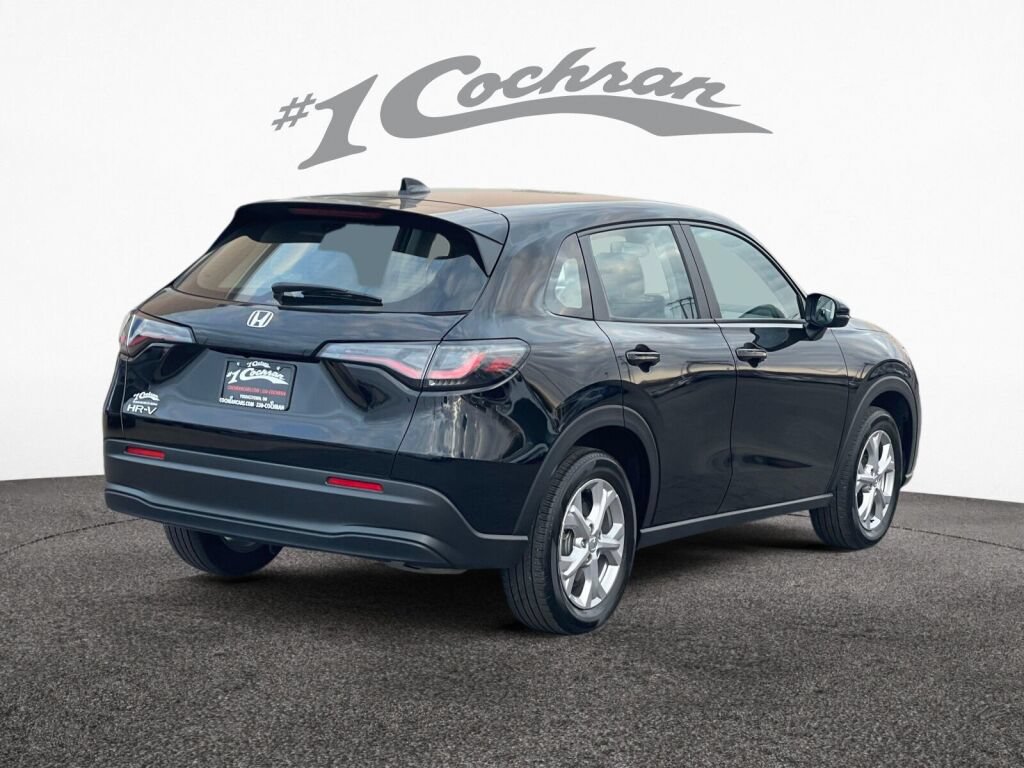 Used 2023 Honda HR-V LX image 7