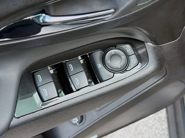 Used 2024 Chevrolet Equinox Premier FWD image 23