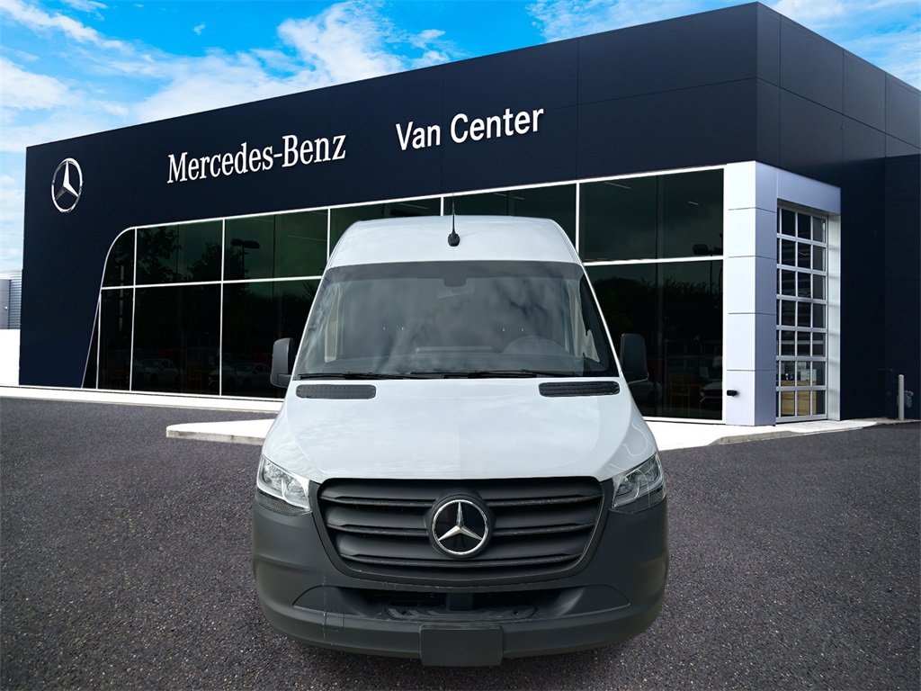 New 2024 Mercedes-Benz eSprinter 170 Cargo image 7