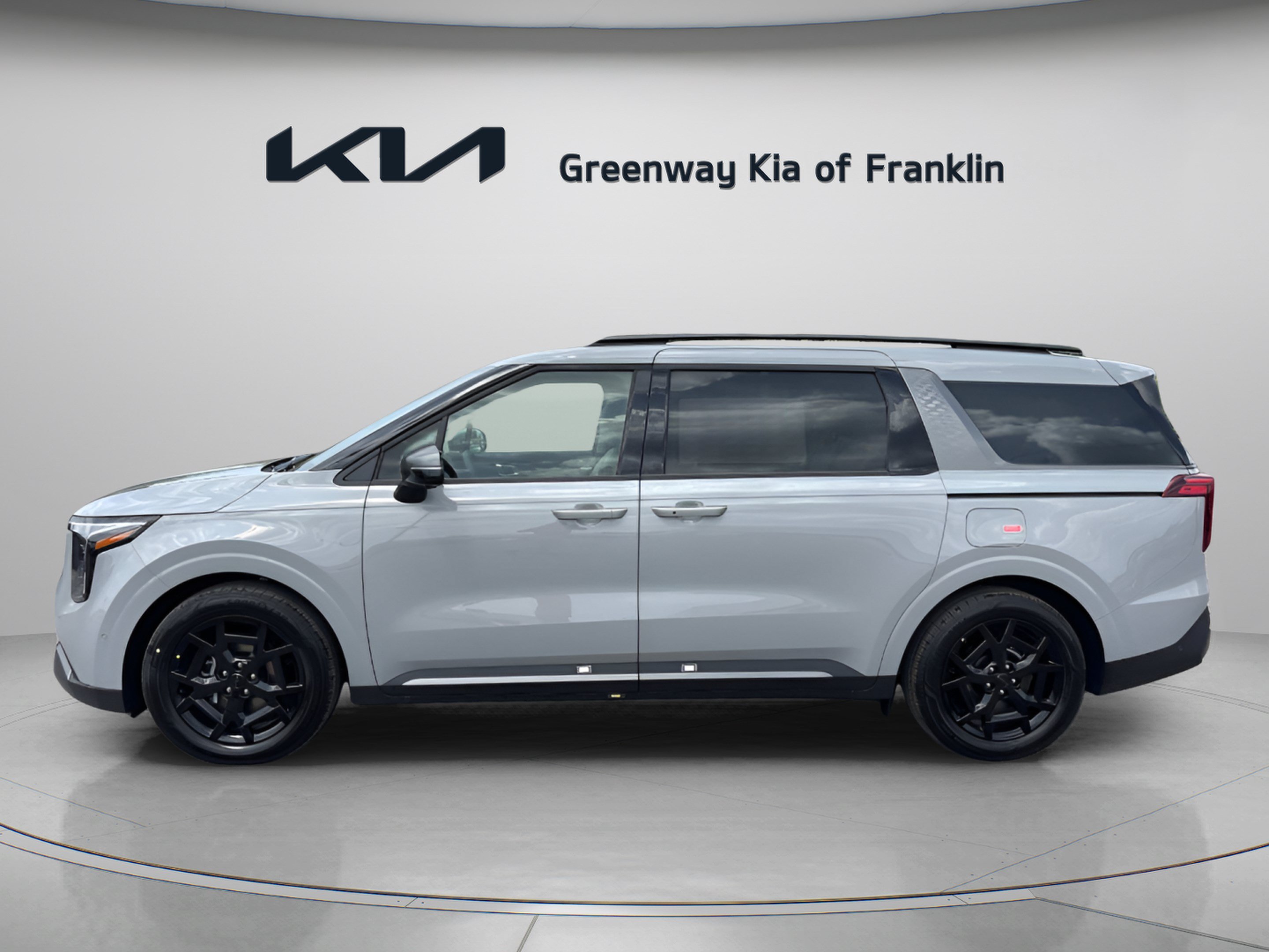 New 2027 Kia Carnival SX w/ Dark Edition Package FWD image 4