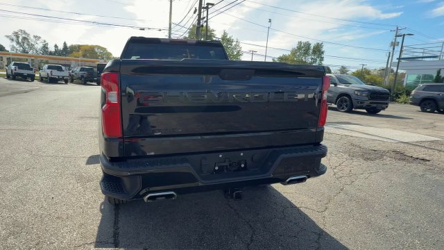 Used 2022 Chevrolet Silverado 1500 LT Trail Boss w/ LPO, Dark Essentials Package AWD/4WD image 7