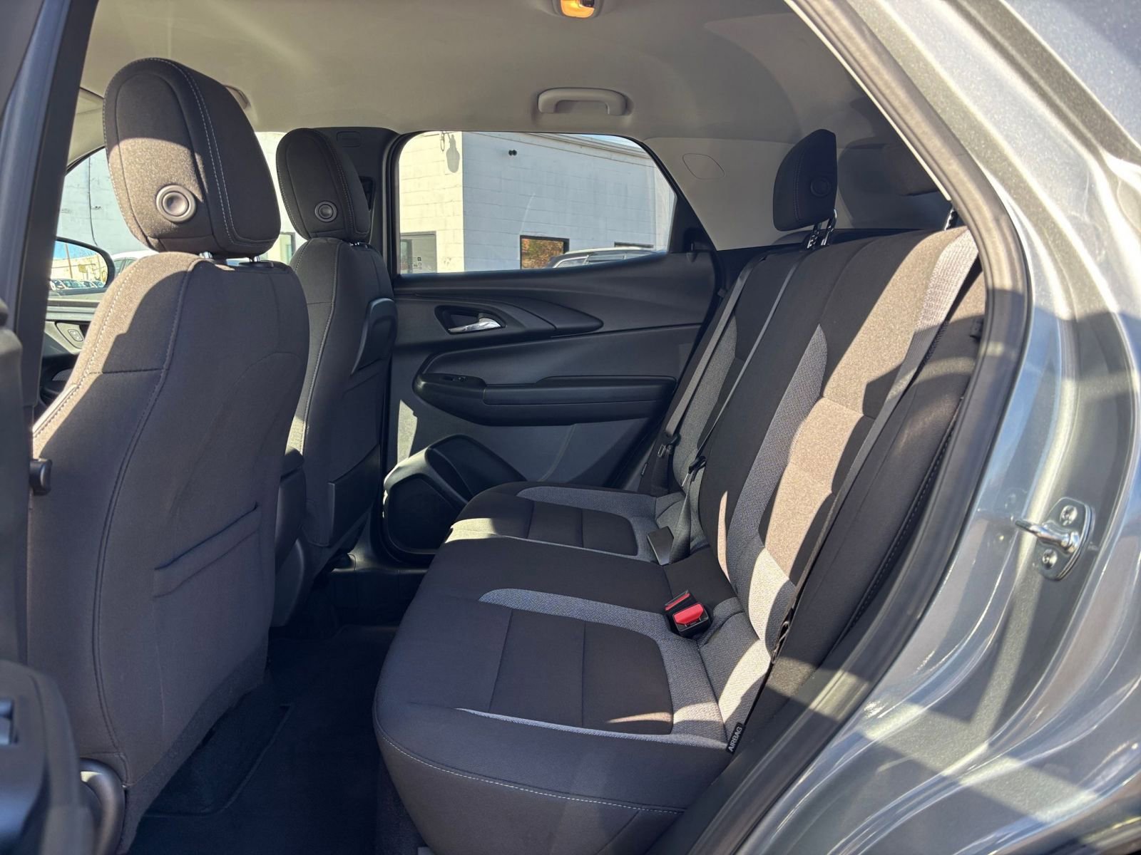Used 2025 Chevrolet TrailBlazer LT image 23
