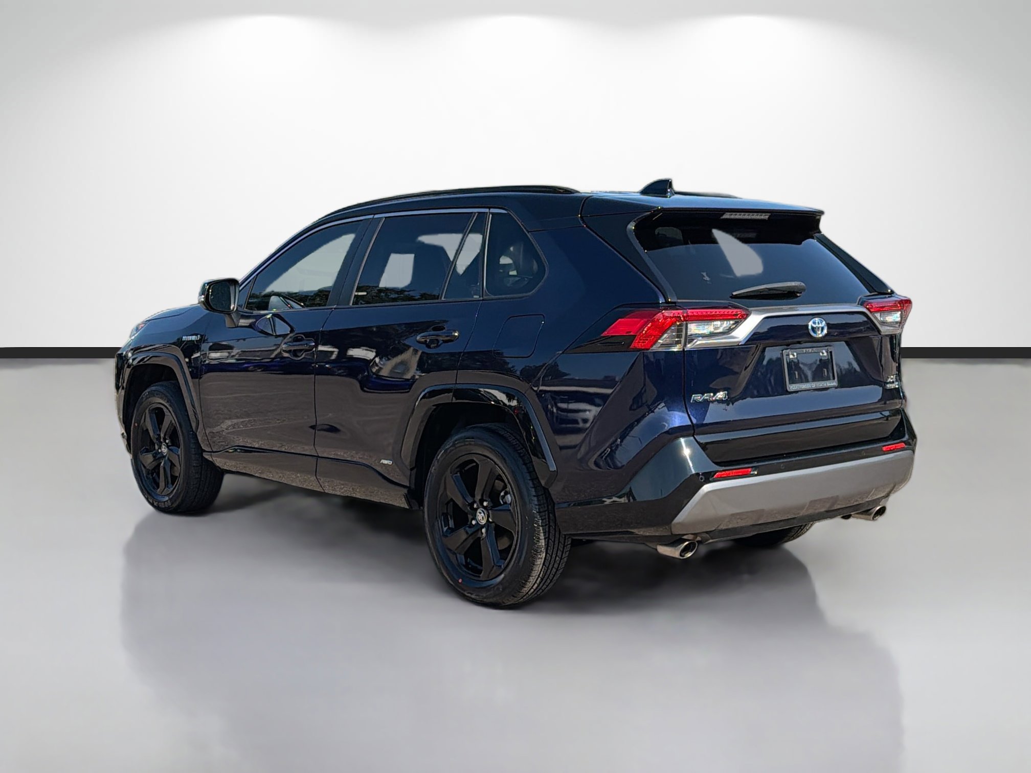 Used 2020 Toyota RAV4 XSE image 5