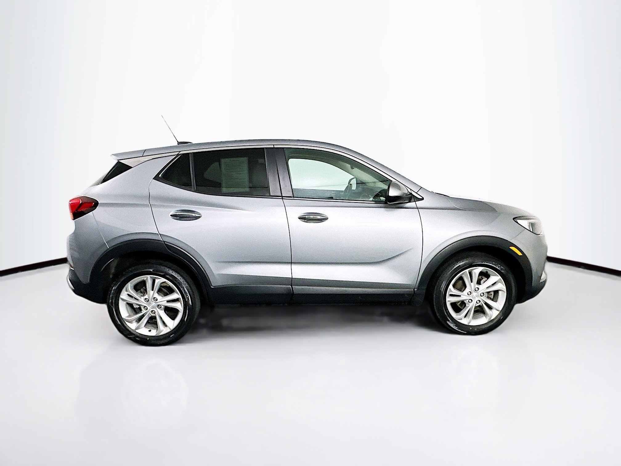 Used 2023 Buick Encore GX Preferred w/ Cold Weather Comfort Package FWD image 10