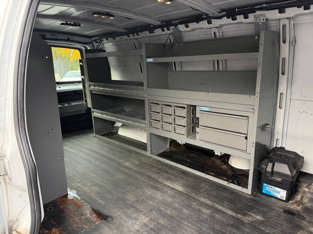 Used 2019 Chevrolet Express 3500 Extended w/ Driver Convenience Package RWD image 26