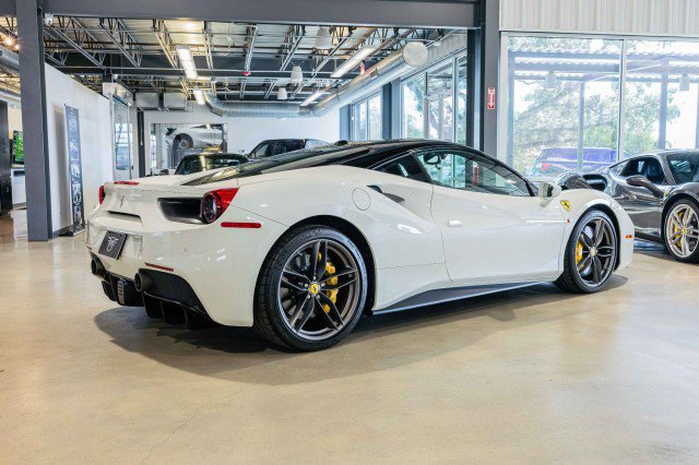 Used 2016 Ferrari 488 GTB - FACTORY TWO TONE PAINT - CAR image 5