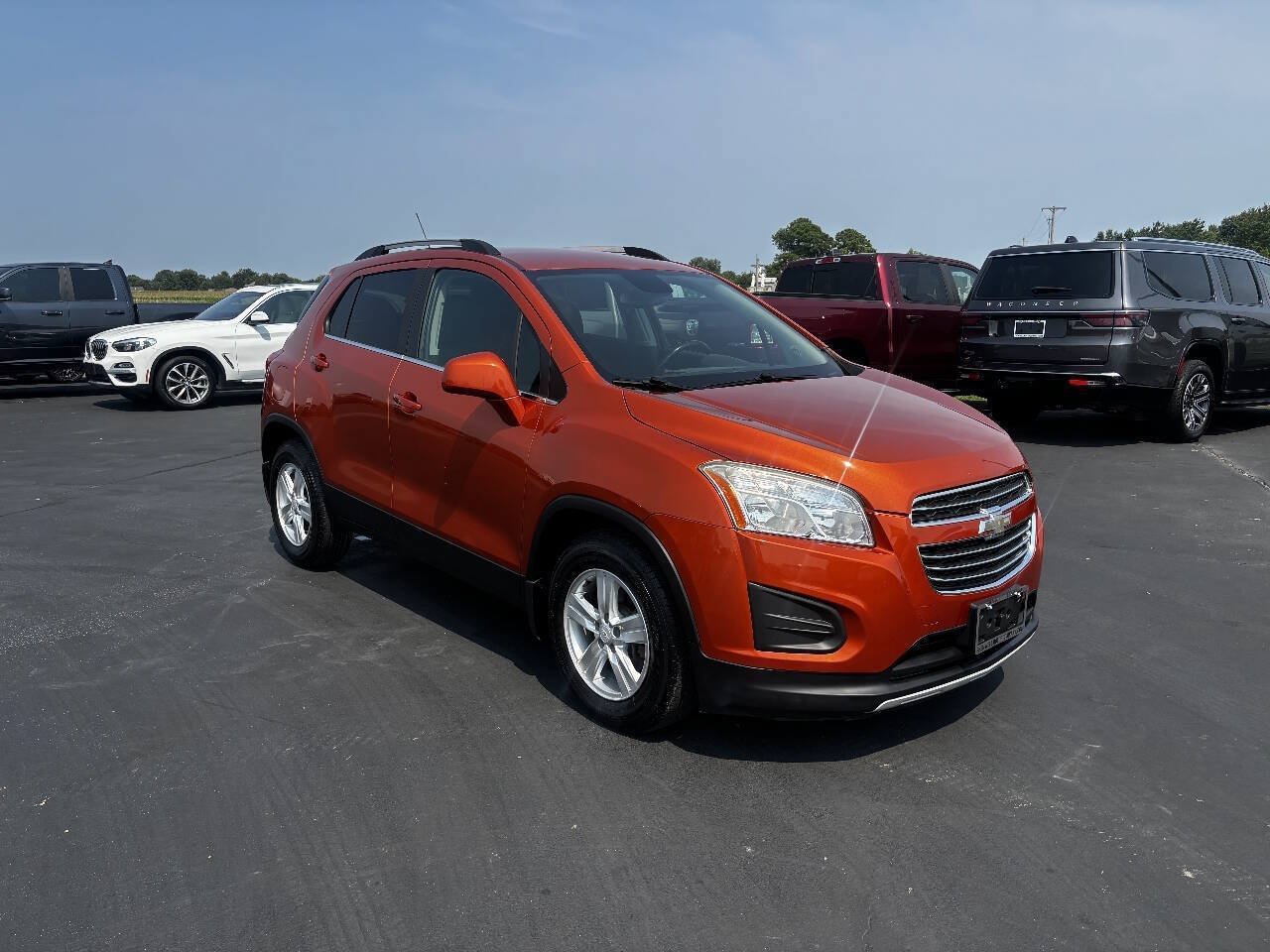 Used 2016 Chevrolet Trax LT w/ LT Convenience Package FWD image 2