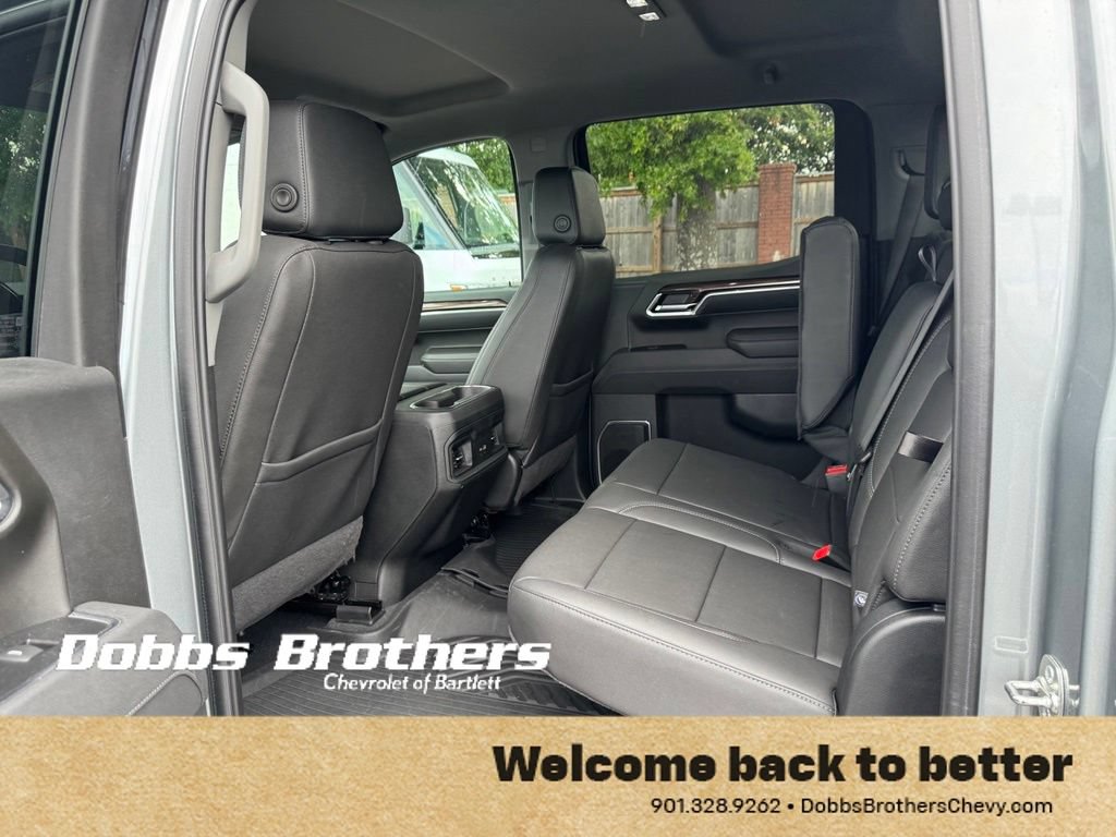 Used 2025 Chevrolet Silverado 1500 RST AWD/4WD image 31