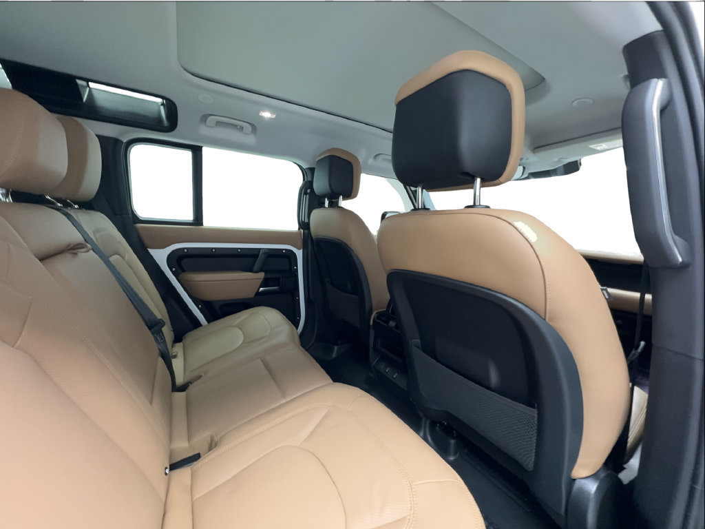 Used 2026 Land Rover Defender 110 S AWD/4WD image 30