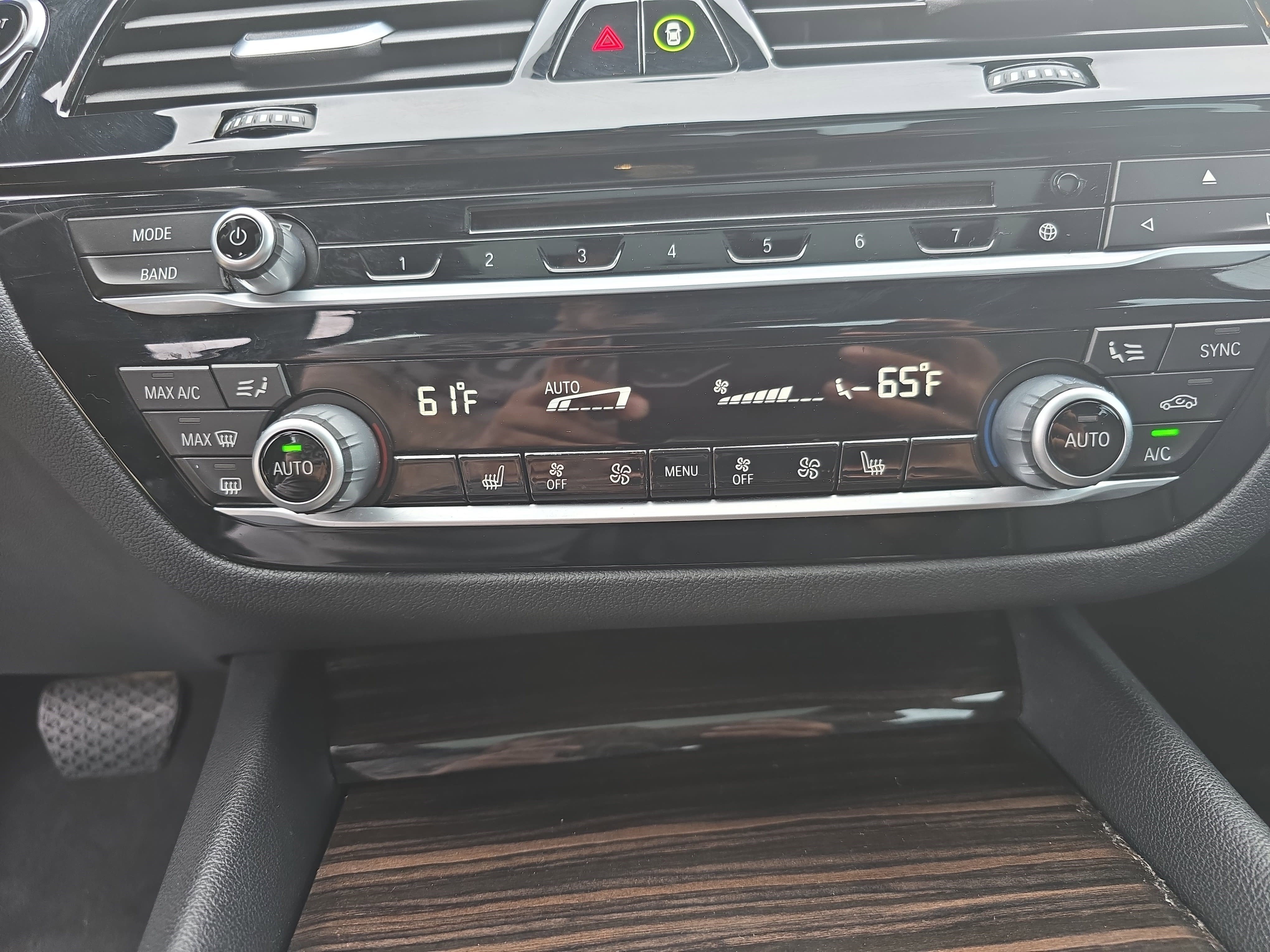 Used 2019 BMW 530i xDrive w/ Convenience Package image 19